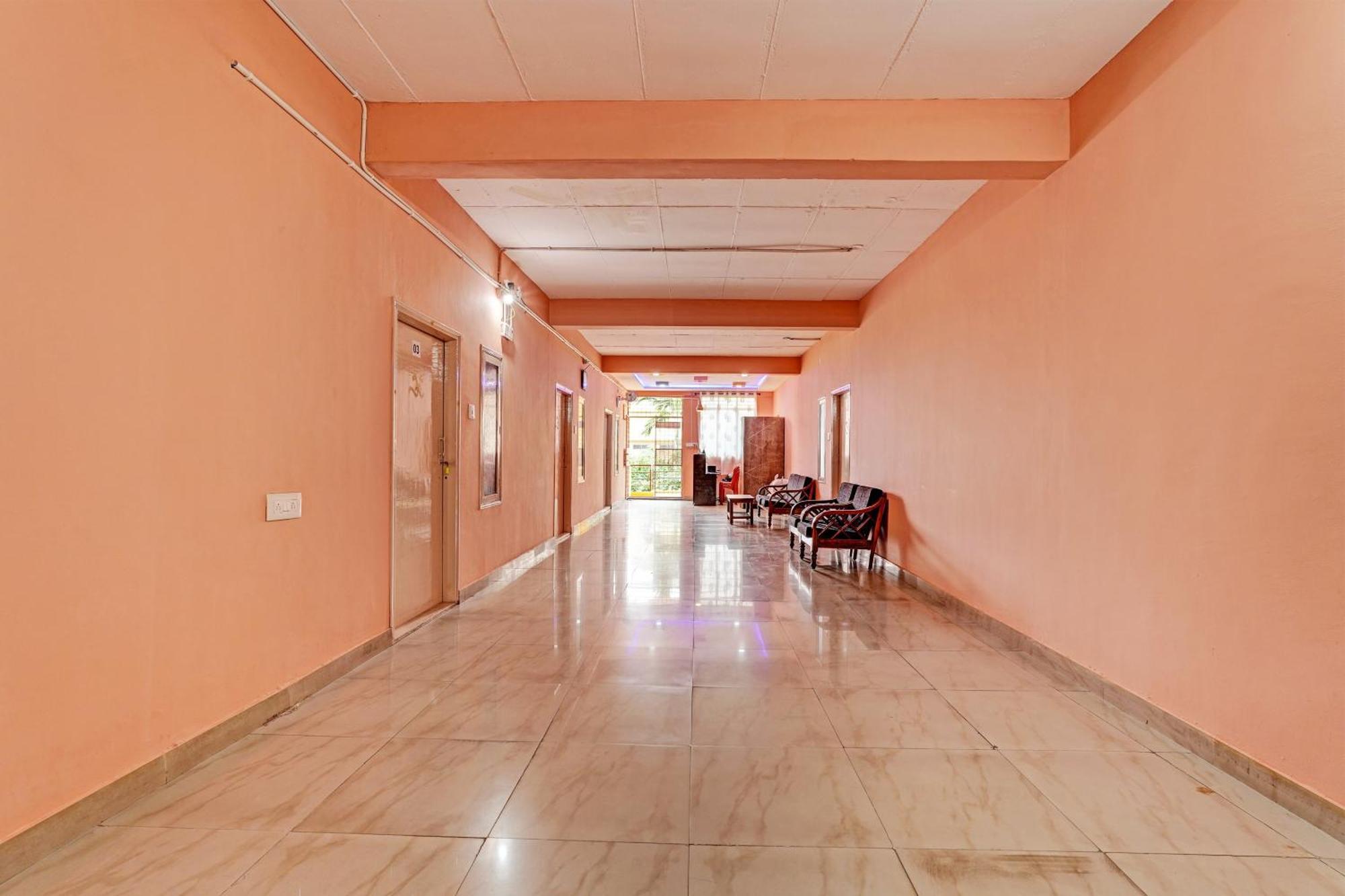 Super Collection O Druvi Corporate Hotel Kammasandra Екстер'єр фото